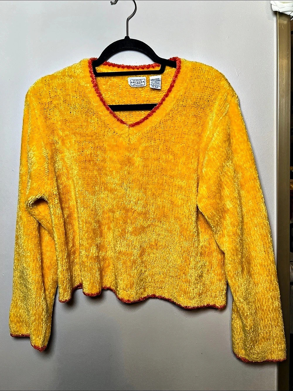The Original Arizona Jean Company V-Neck Chenille Sweater in Yellow & Red Size